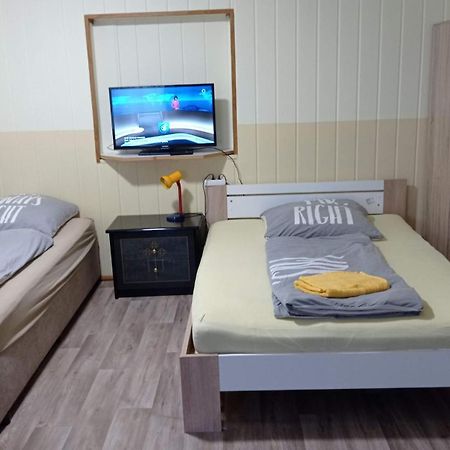 Gaestezimmer Sommer Locktow Zewnętrze zdjęcie